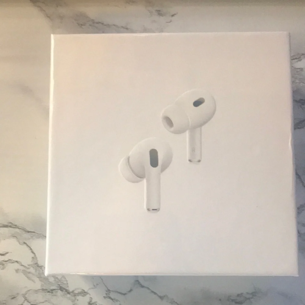 Brand (NEW)‼️ Apple AirPods Pro 2nd Generation